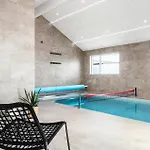 Awesome In With Sauna Сasa de vacaciones *