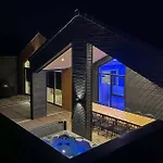 Awesome In With Sauna Сasa de vacaciones