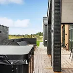 Awesome In With Sauna